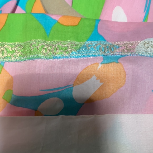NWOT-Lilly Pulitzer Dress.-NWOT-size-2 worn 1 time. Fabulous fabric - Picture 12 of 15